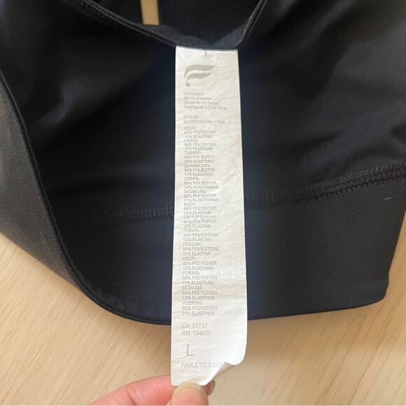 Fabletics Harlyn Medium Impact Sports Bra Black Fog Foil - Picture 4 of 6